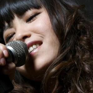 【往日情(滴血深宅主题曲(又名深宅))歌词】_芳