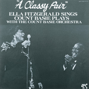 Ella Fitzgerald&Count Basie《Ain't Misbehavin'(Album Version)》[MP3_LRC]