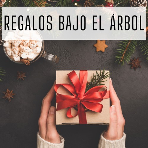 Regalos Bajo El Árbol