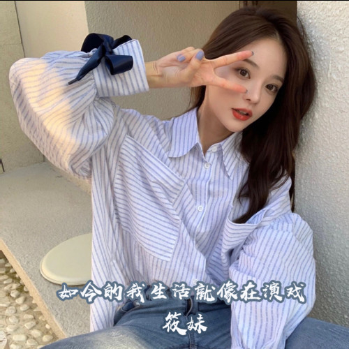 如今的我生活就像在演戏