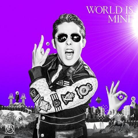 WORLD IS MINE [Type B] (Japan Version)