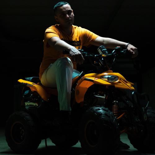 Mondo Dove Vivo (feat. Voltorb) [Rap Italiano] [Explicit]