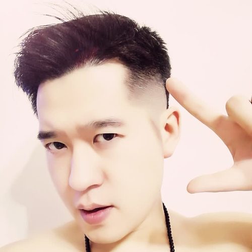 只想陪在你左右