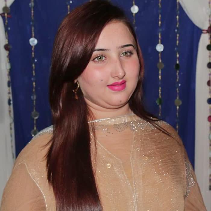 Da Mave Kal Ta Imran Khan Ba Jora We