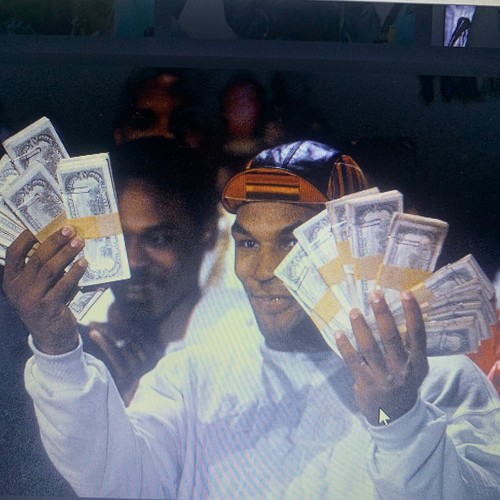 Getting money (feat. Donnlino) [Explicit]