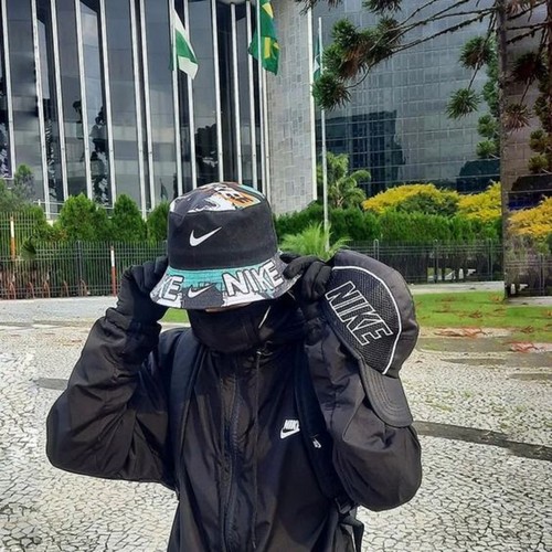 Ela Tira da Tchek4 e Bota pra Fora X Vai Impinando a Porra da Xerek4 (Explicit)