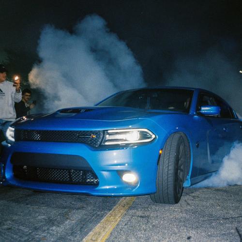 Chasers (feat. Kenn & 17 New Era) [Explicit]