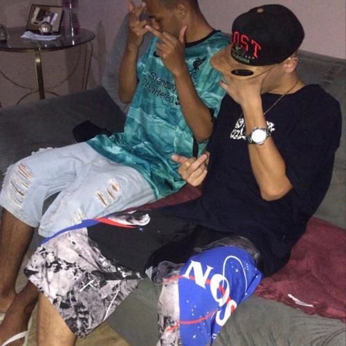 Mega depois do baile não pode faltar buceta (Explicit)