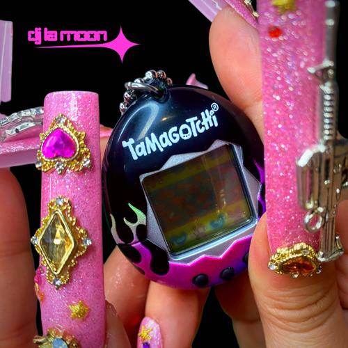 TAMAGOTCHI (Explicit)