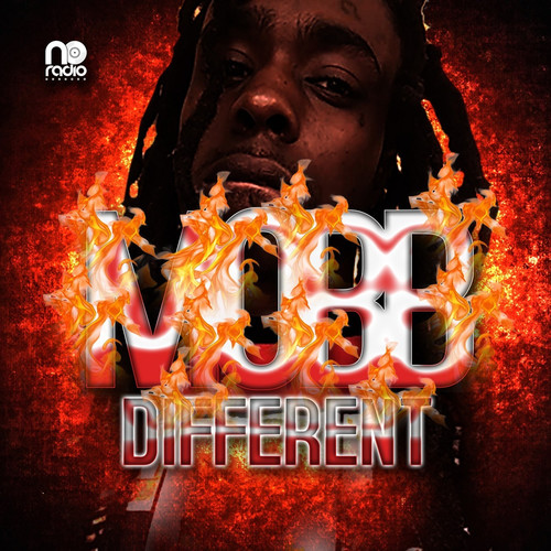 Mobb Different (feat. Piazo) [Explicit]