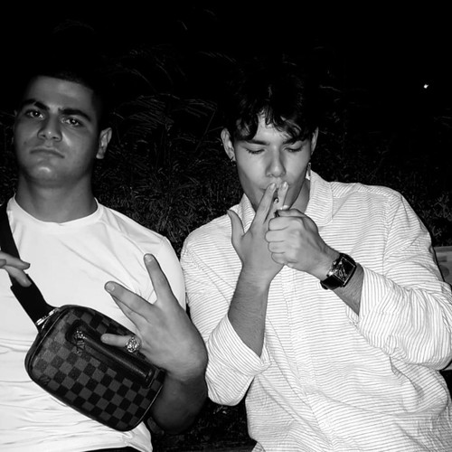 Bomba (feat. Lavendel) [Explicit]