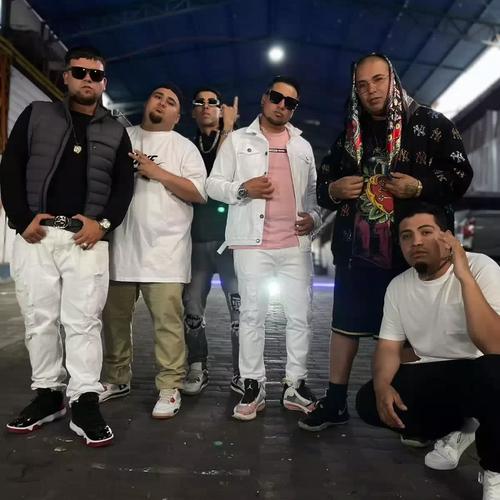 Soltero Remix (feat. Kun lushozky, El Jeremias, Braico, Chripher la risa del terror, Stevens la L)