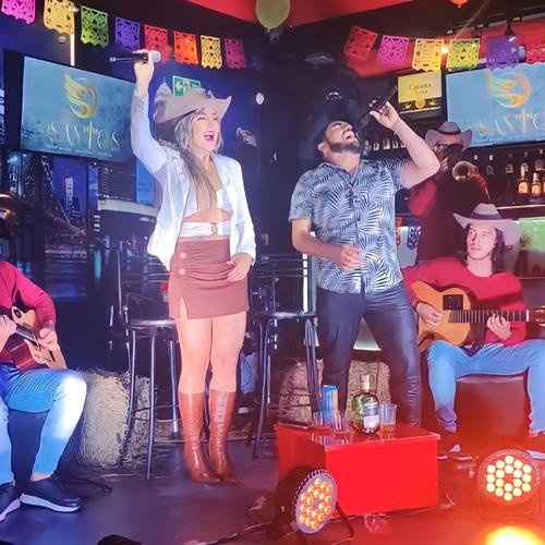 Desorden con Los Santos en vivo (En vivo) [Explicit]