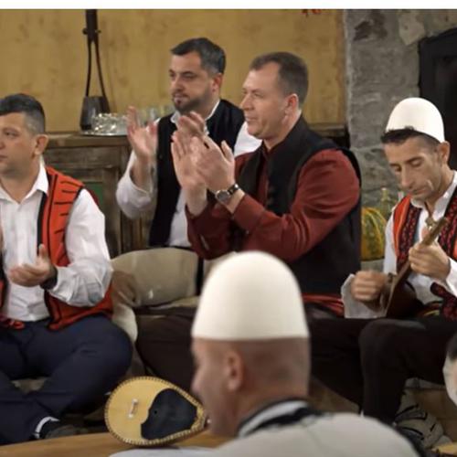 Kenge Folklorike & Parodi