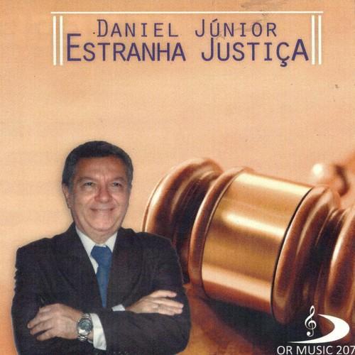 Estranha Justiça