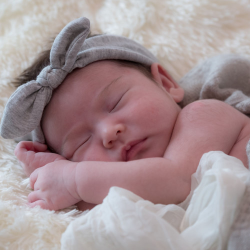 Sweet Dream Symphony: Gentle Brown Noise for Baby's Sleep