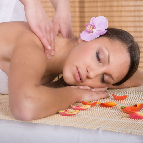 Soothing Jazz Lounge Aromas: Peaceful Massage Jams