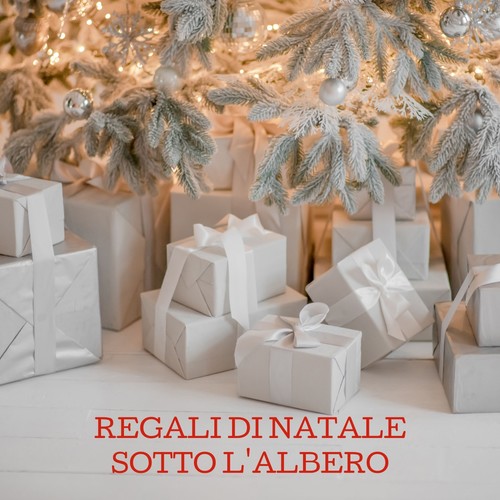Regali Di Natale Sotto L'albero