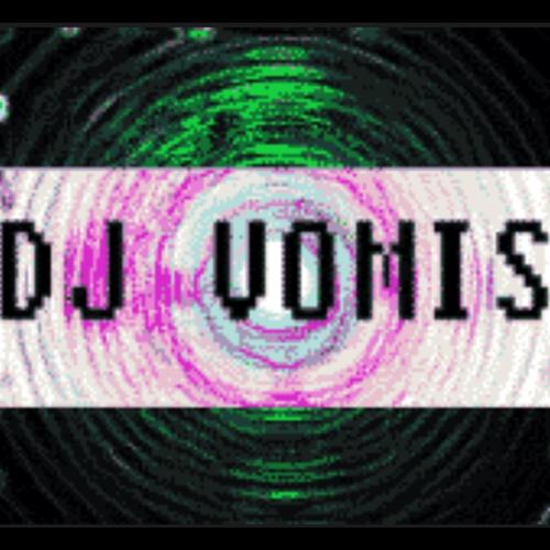 DJ VOMIS