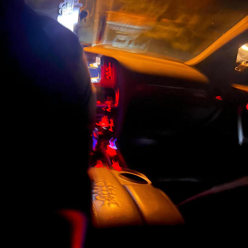 Speakers bumpin (Explicit)