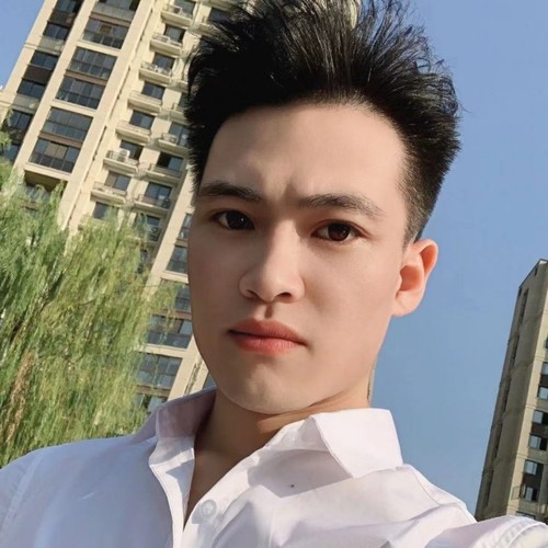 爱是一缕寂寞的愁