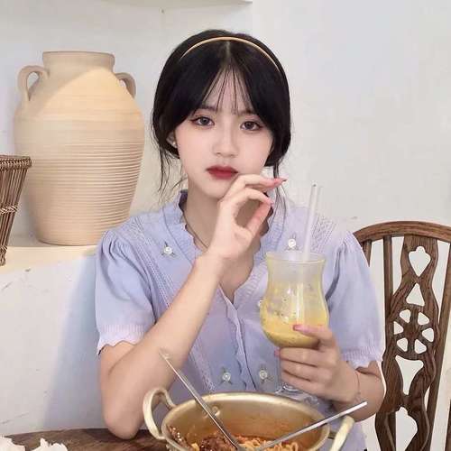 轻轻的我走了，正如我轻轻的来