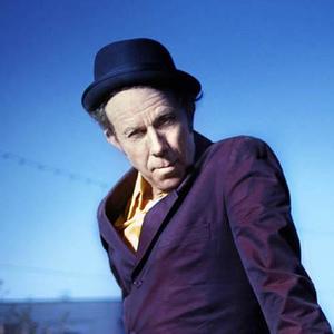 Tom Waits《Diamonds And Gold》[MP3_LRC]