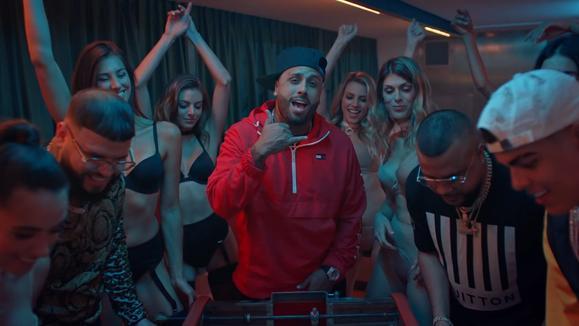 Dímelo Flow&Nicky Jam&Farruko&Sech&Lunay&Zion《El Favor》