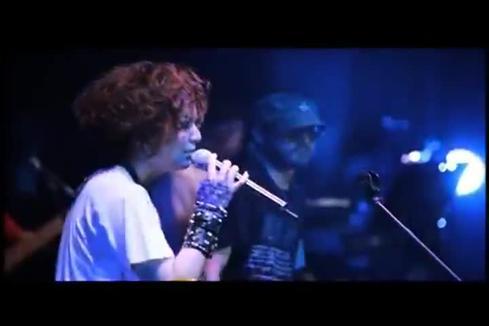 郑秀文《信者得爱 (Live)》