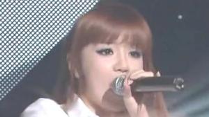 2NE1 - I DON'T CARE (ROCK VER.)