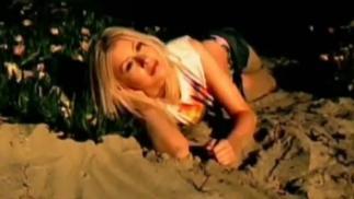 Genie in a Bottle-Christina Aguilera