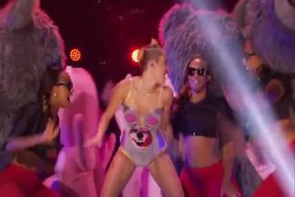 We Can't Stop+Blurred Lines+Give It 2 U(VMA 2013 Live)-Miley Cyrus&Robin Thicke&2 Chainz&Kendrick Lamar